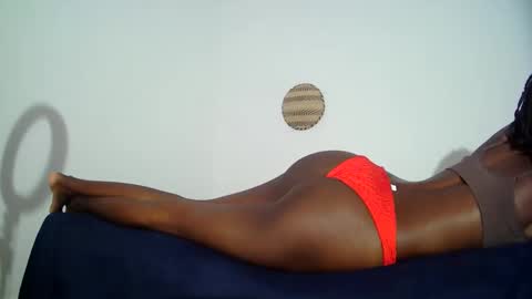 Snapshot of masked_shy_girl chatting on October 2025 11:40:02 AM masked_shy_girl online show from October 2025 11:40:02 AM