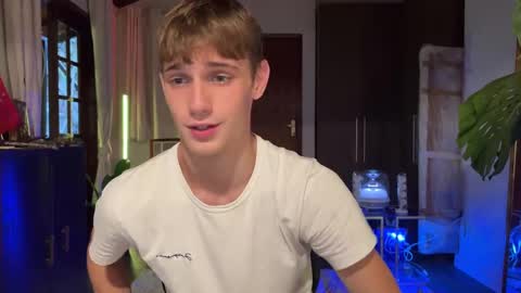 Mason online show from October 2025 08:44:01 PM