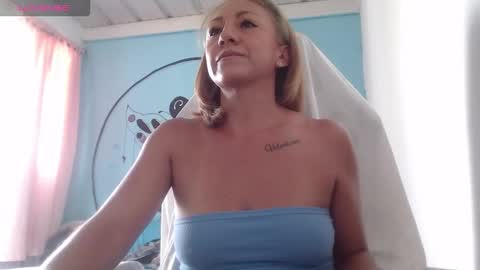 massiel ferreti online show from October 2025 08:40:02 PM