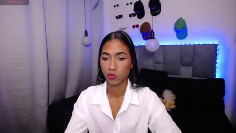 Snapshot of massielhot chatting on November 2025 10:34:02 PM massielhot online show from November 2025 10:34:02 PM