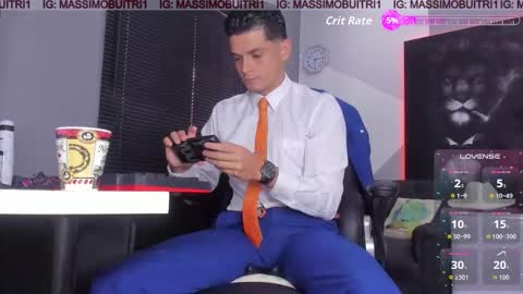 Snapshot of massimo_g chatting on October 2025 01:00:02 PM I am Massimo online show from October 2025 01:00:02 PM