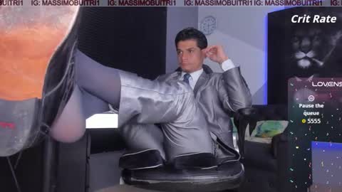 Snapshot of massimo_g chatting on November 2025 12:21:01 AM I am Massimo online show from November 2025 12:21:01 AM