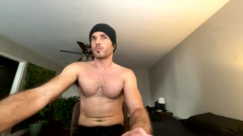 Snapshot of master_louie chatting on December 2024 03:58:01 PM muskyjockdick online show from December 2024 03:58:01 PM