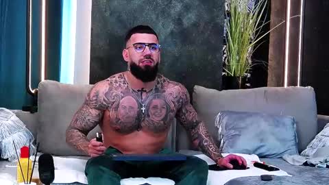 masterkingofmuscle online show from March 2025 01:20:01 PM