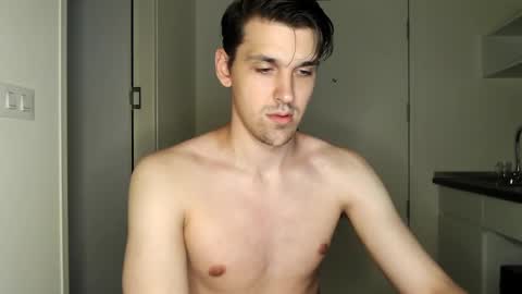 mateo_zeus online show from December 2024 05:22:02 PM