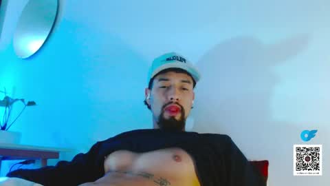 Snapshot of mathew444 chatting on October 2025 07:12:02 AM STRURIBE ON INSTAGRAM online show from October 2025 07:12:02 AM