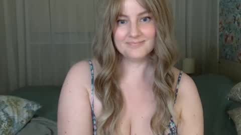mathilde_solveig online show from December 2024 06:38:01 PM