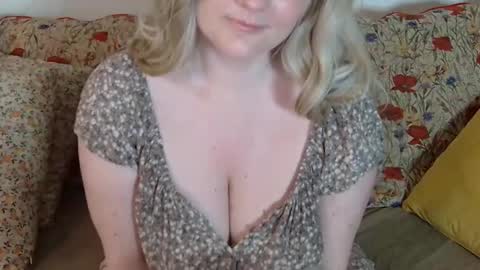 mathilde_solveig online show from February 2025 01:55:01 AM