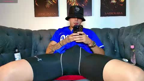  MATIAS COSTA  online show from October 2025 05:13:02 PM