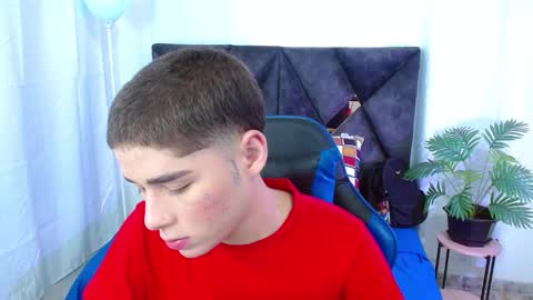 Snapshot of matiii18 chatting on October 2025 01:41:02 PM Mati online show from October 2025 01:41:02 PM