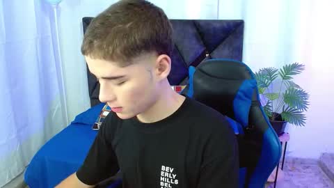 Snapshot of matiii18 chatting on October 2025 01:56:01 PM Mati online show from October 2025 01:56:01 PM