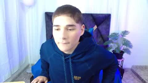 Snapshot of matiii18 chatting on October 2025 01:36:03 PM Mati online show from October 2025 01:36:03 PM