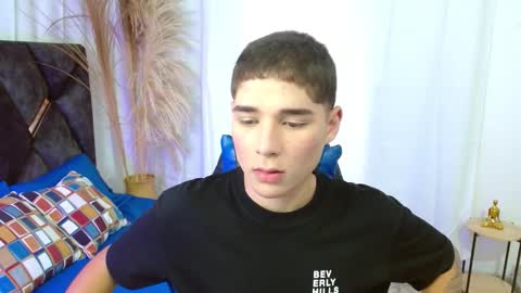 Snapshot of matiii18 chatting on November 2025 02:17:02 PM Mati online show from November 2025 02:17:02 PM