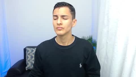 Snapshot of matiius18 chatting on October 2025 01:45:02 PM Matias online show from October 2025 01:45:02 PM