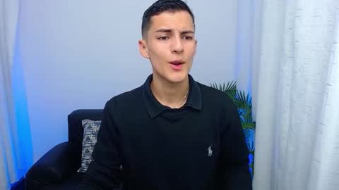 Snapshot of matiius18 chatting on October 2025 02:06:02 PM Matias online show from October 2025 02:06:02 PM