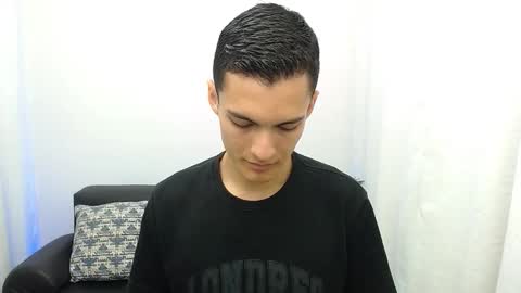 Snapshot of matiius18 chatting on November 2025 01:57:01 PM Matias online show from November 2025 01:57:01 PM