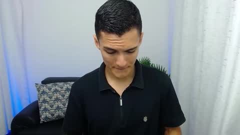 Snapshot of matiius18 chatting on November 2025 01:33:02 PM Matias online show from November 2025 01:33:02 PM