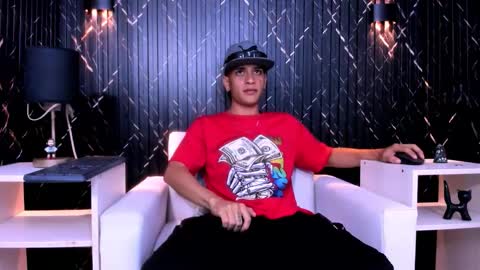 Matt Ruso online show from October 2025 03:32:01 AM