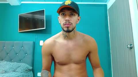 MATTEO online show from December 2025 12:25:02 PM