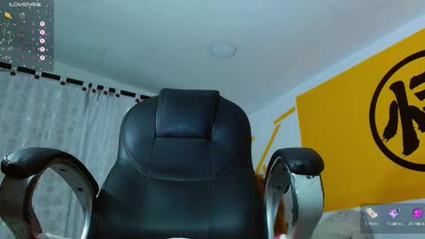 Snapshot of matthewboy_ chatting on January 2025 05:09:01 AM MatthewBoy online show from January 2025 05:09:01 AM