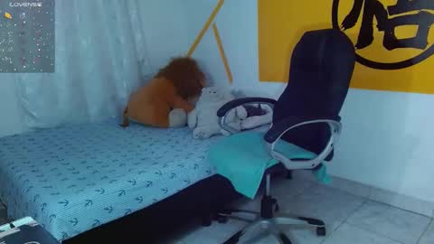 Snapshot of matthewboy_ chatting on February 2025 02:33:01 PM MatthewBoy online show from February 2025 02:33:01 PM