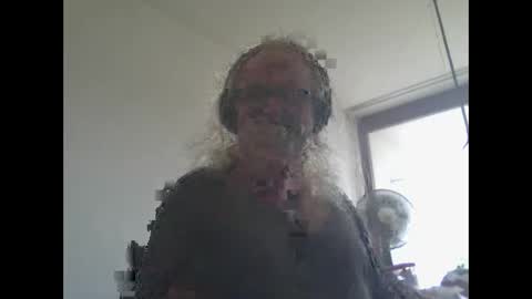 Matthias online show from September 2025 12:27:02 PM