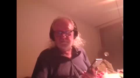 Matthias online show from September 2025 03:08:02 AM