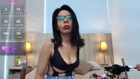 mature_eva online show from September 2025 11:26:01 AM