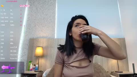 mature_eva online show from October 2025 11:18:02 AM