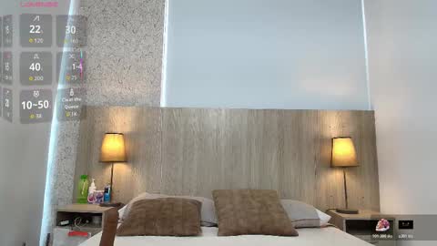 mature_eva online show from October 2025 11:16:01 AM