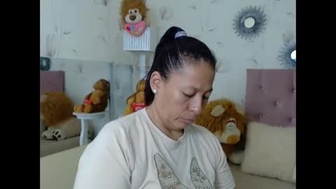 Snapshot of mature_martina_ chatting on January 2025 11:30:01 PM Martina online show from January 2025 11:30:01 PM