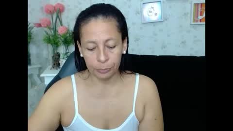Snapshot of mature_martina_ chatting on January 2025 05:23:02 AM Martina online show from January 2025 05:23:02 AM