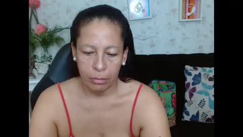 Snapshot of mature_martina_ chatting on January 2025 05:19:02 AM Martina online show from January 2025 05:19:02 AM