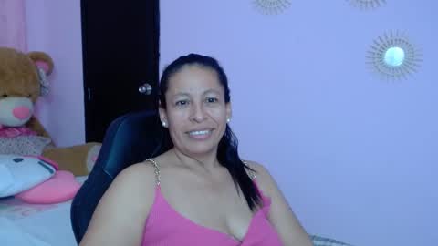Snapshot of mature_martina_ chatting on February 2025 09:54:01 AM Martina online show from February 2025 09:54:01 AM