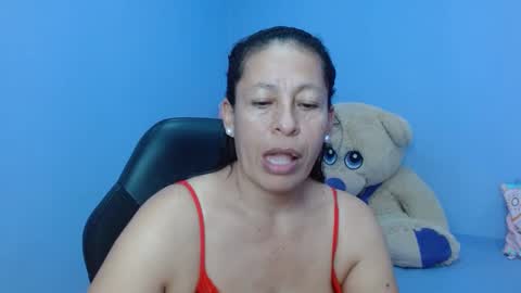 Snapshot of mature_martina_ chatting on February 2025 05:32:01 AM Martina online show from February 2025 05:32:01 AM