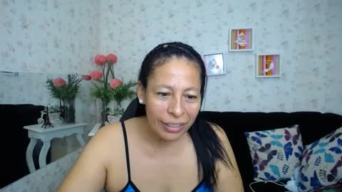 Snapshot of mature_martina_ chatting on February 2025 06:43:02 AM Martina online show from February 2025 06:43:02 AM
