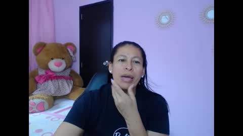Snapshot of mature_martina_ chatting on February 2025 07:28:01 PM Martina online show from February 2025 07:28:01 PM