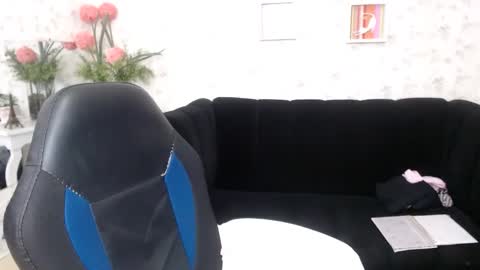 Snapshot of mature_martina_ chatting on February 2025 08:54:02 AM Martina online show from February 2025 08:54:02 AM