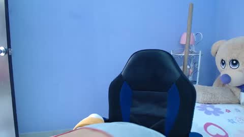 Snapshot of mature_martina_ chatting on February 2025 06:23:01 PM Martina online show from February 2025 06:23:01 PM