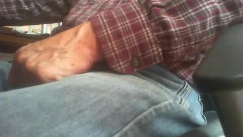 Snapshot of maturedaddi chatting on October 2025 10:03:01 AM Maturedaddi online show from October 2025 10:03:01 AM