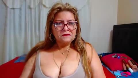 Snapshot of maturehot649 chatting on December 2024 07:00:01 AM maturehot649 online show from December 2024 07:00:01 AM