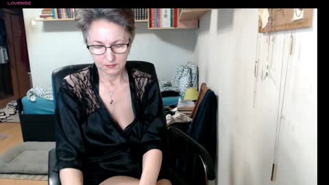 maturekate online show from September 2025 06:37:01 AM