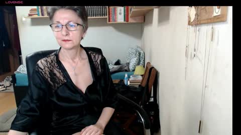 maturekate online show from September 2025 06:25:02 AM