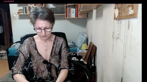 maturekate online show from September 2025 06:38:01 AM