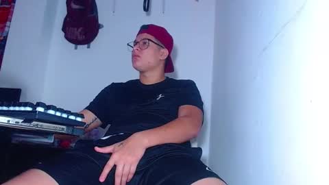 Snapshot of maty219 chatting on November 2025 12:49:01 PM maty219 online show from November 2025 12:49:01 PM