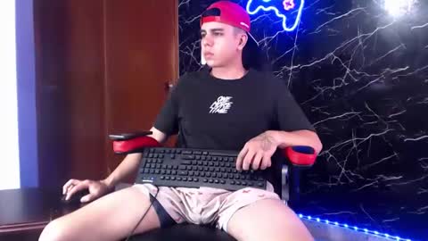 Matias online show from January 2025 01:41:02 PM