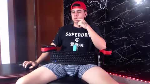 Matias online show from January 2025 01:11:01 PM