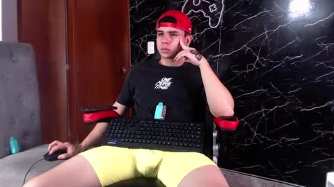 Matias online show from March 2025 01:45:01 PM