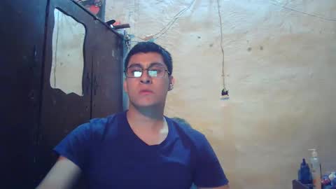 Snapshot of maurodirty chatting on March 2025 02:46:02 AM Mauro online show from March 2025 02:46:02 AM