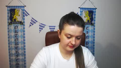MavkaCute online show from September 2025 06:11:02 PM